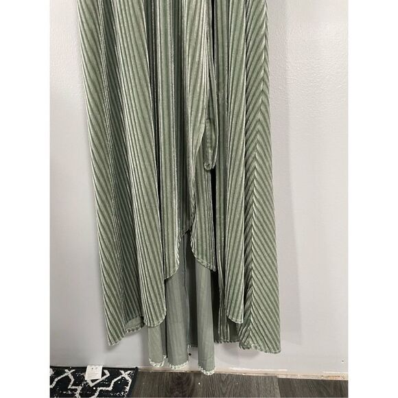 Simplee Womens Medium Boho Velvet Maxi Wrap Tie Dress Flowy NWT V Neck - Picture 2 of 7